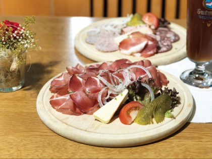照片: Ziegelh&amp;uuml;tte